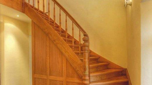 Restaurierte Treppe
