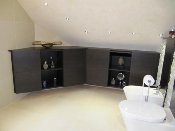 Schrank im Bad
